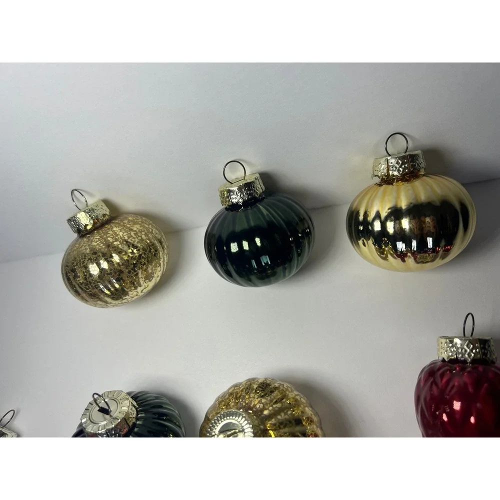 Vintage Style Shiny Glass‎ Christmas Ornaments Lot of 16 Red Green Gold Ribbed